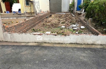 Bán đất nền Văn Giang 60m² Hòa Bình Hạ, đường ô tô, gần Bách Khoa & Vin2-3, giá chỉ 2 tỷ 6xtr